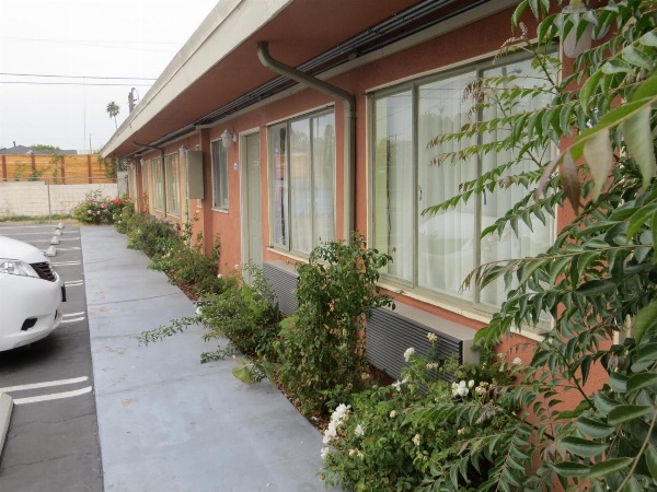 Park Cienega Motel Main image